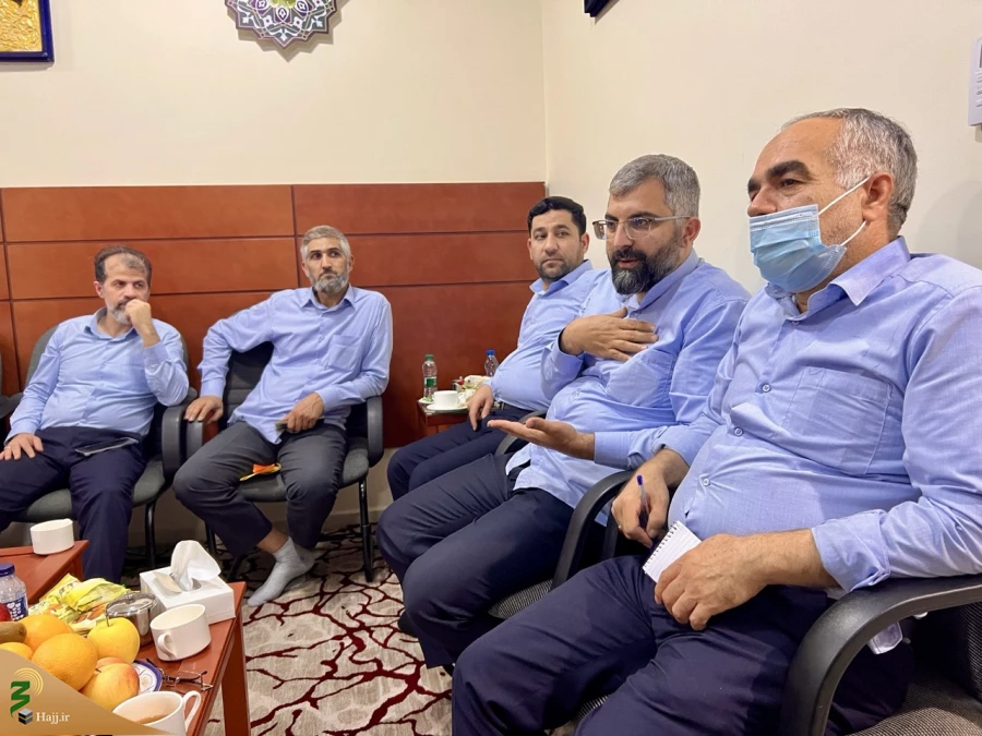 مسئولان فرهنگی هتل ها زائران را در تشرف به مسجدالحرام همراهی کنند 6