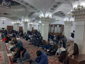 دعای کمیل در حرم مطهر امیرالمومنین (ع)