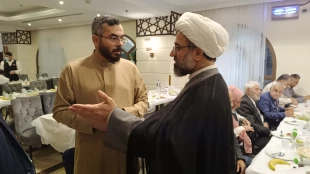 گفتگوی بدون واسطه نماینده بعثه درمدینه با زائرین در بازدید از هتل مختارة پلازا  2