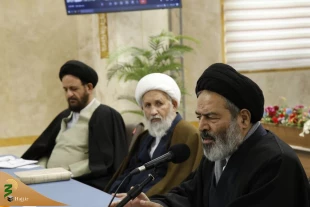 Necessity of participation of "al-Hajj book" professors in solving emerging jurisprudential issues  2