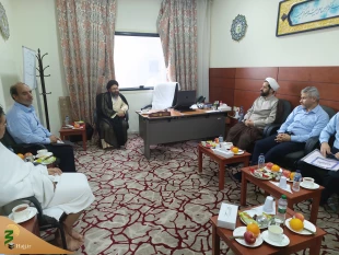 تبادل نظر درباره افزایش کیفیت راهنمایی زائرین در جلسه مسئولین فرهنگی با نماینده بعثه در مکه 2