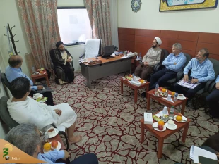 تبادل نظر درباره افزایش کیفیت راهنمایی زائرین در جلسه مسئولین فرهنگی با نماینده بعثه در مکه 4