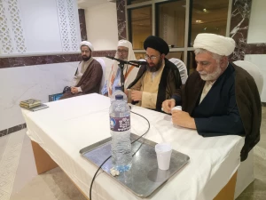 مراسم معنوی زائرین اهل سنت سیستان‌وبلوچستان باحضور نماینده بعثه در مکه مکرمه