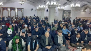 

برگزاری دعای روح بخش کمیل در حرم مطهر امیرالمومنین علی (ع) در نجف اشرف 2
