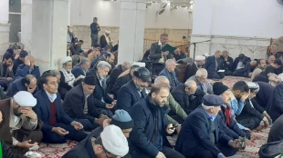 

برگزاری دعای روح بخش کمیل در حرم مطهر امیرالمومنین علی (ع) در نجف اشرف 2