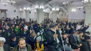

برگزاری دعای روح بخش کمیل در حرم مطهر امیرالمومنین علی (ع) در نجف اشرف 2