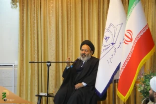 نماینده ولی فقیه در حج و زیارت تاکید کرد:

ضرورت ارتقاء سطح علمی و مهارت‌های لازم روحانیون کاروان‌ها 4