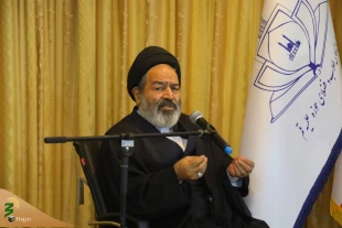 Supreme Leader's Representative for Hajj and Pilgrimage Stresses Need to Improve the Academic Level and Necessary Skills of Caravans' Clerics 6