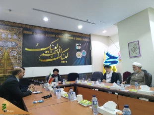 تاکید بر لزوم منظم شدن برنامه پروازهای عمره در جلسه عوامل بعثه در مکه مکرمه 2