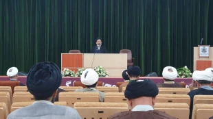 نماینده ولی فقیه در امور حج و زیارت در جمع روحانیون کاروانهای حج استان فارستشرف ۷ کاروان به حج امسال از محل کاهش اعزام نیروهای خدمه  2
