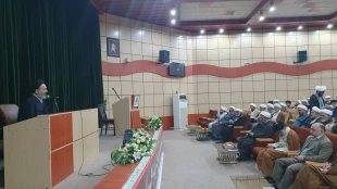نماینده ولی فقیه در امور حج و زیارت در جمع روحانیون کاروانهای حج استان فارستشرف ۷ کاروان به حج امسال از محل کاهش اعزام نیروهای خدمه  2
