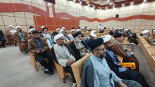 نماینده ولی فقیه در امور حج و زیارت در جمع روحانیون کاروانهای حج استان فارستشرف ۷ کاروان به حج امسال از محل کاهش اعزام نیروهای خدمه  2