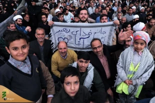 فرمان رهبری به دستگاه های تبلیغاتی و فرهنگی :

پرده توهم اقتدار دشمن را پاره کنید
 2