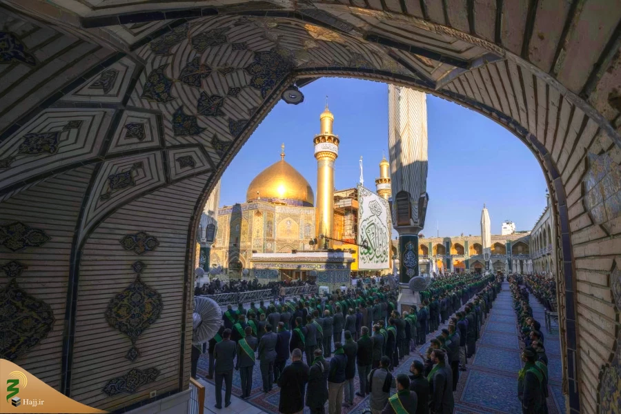 برافراشته شدن پرچم جدید بر فراز گنبدحرم امیرالمؤمنین علی علیه‌السلام 8