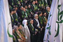 برافراشته شدن پرچم جدید بر فراز گنبدحرم امیرالمؤمنین علی علیه‌السلام 6