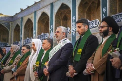 برافراشته شدن پرچم جدید بر فراز گنبدحرم امیرالمؤمنین علی علیه‌السلام 11
