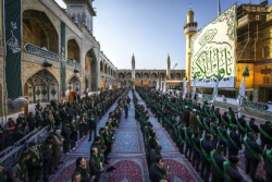 برافراشته شدن پرچم جدید بر فراز گنبدحرم امیرالمؤمنین علی علیه‌السلام 16