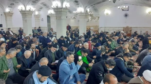 

برگزاری دعای روح بخش کمیل در حرم مطهر امیرالمومنین علی (ع) در نجف اشرف 2