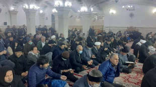 

برگزاری دعای ندبه در حرم مطهر امیرالمومنین علی (ع) در نجف اشرف 2