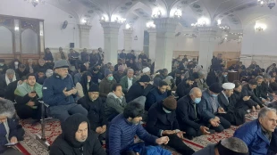 

برگزاری دعای ندبه در حرم مطهر امیرالمومنین علی (ع) در نجف اشرف 2