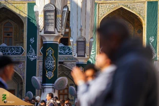 آذین بندی حرم مطهر امام علی در آستانه ۱۳ رجب 5