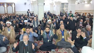 مراسم دعای کمیل با حضور پرشور زائران ایرانی نجف اشرف 3