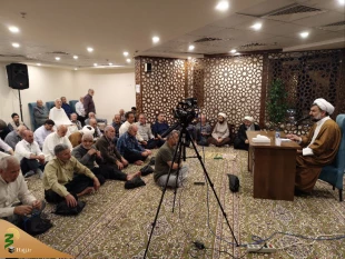 مراسم روحبخش دعای کمیل در جمع زائران بیت الله الحرام +فیلم 5