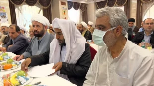 لقاء رئیس بعثة الحجاج الإیرانیین مع مدراء و رجال الدین قوافل العمرة فی المدینة المنورة 4