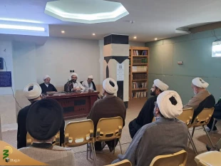 برگزاری جلسه توجیهی روحانیون و مداحان در نجف اشرف 4