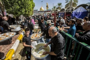 رئیس کمیته فرهنگی و آموزشی اربعین:

موکب داران عشایر عراقی نقش بسزایی در اسکان زائران اربعین دارند/قدردانی کمترین کار است