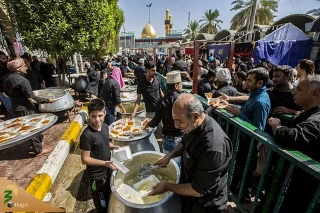رئیس کمیته فرهنگی و آموزشی اربعین:

موکب داران عشایر عراقی نقش بسزایی در اسکان زائران اربعین دارند/قدردانی کمترین کار است