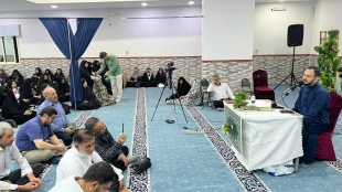 به همت بعثه مقام معظم رهبری در مکه مکرمه

نابغه قرآنی در محفل انس با قرآن  3