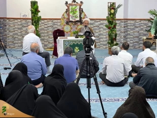 به همت بعثه مقام معظم رهبری در مکه مکرمه

نابغه قرآنی در محفل انس با قرآن  5