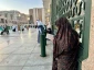 زیارت از دور: اشک‌ها و دعاهای زنان مسلمان در کنار بقیع | محنت فراق اهل‌بیت" 10