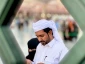 زیارت از دور: اشک‌ها و دعاهای زنان مسلمان در کنار بقیع | محنت فراق اهل‌بیت" 16