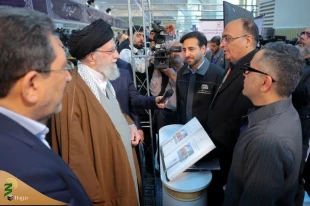 بازدید رهبر انقلاب از نمایشگاه دستاوردها و توانمندی‌های بخش خصوصی 2