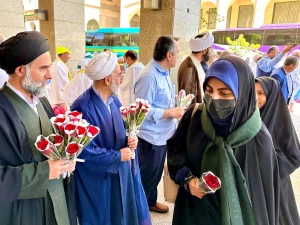First caravan of Iranian Students Arrives in Medina: Beginning of Spiritual Journey of Umrah With  Warm Welcome