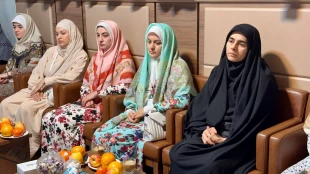 دیدار دانشجویان اهل تسنن با مسئول دفتر بعثه مقام معظم رهبری در مدینه: اهمیت انتقال تجربیات معنوی سفر حج+فیلم/عکس

 2