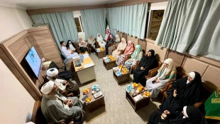 دیدار دانشجویان اهل تسنن با مسئول دفتر بعثه مقام معظم رهبری در مدینه: اهمیت انتقال تجربیات معنوی سفر حج+فیلم/عکس

 2