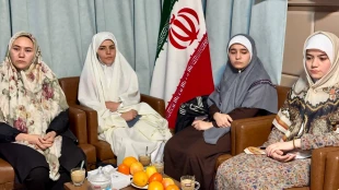 دیدار دانشجویان اهل تسنن با مسئول دفتر بعثه مقام معظم رهبری در مدینه: اهمیت انتقال تجربیات معنوی سفر حج+فیلم/عکس

 6