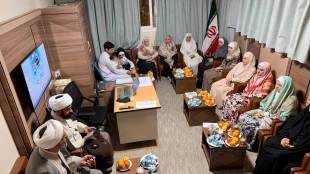 دیدار دانشجویان اهل تسنن با مسئول دفتر بعثه مقام معظم رهبری در مدینه: اهمیت انتقال تجربیات معنوی سفر حج+فیلم/عکس

 18