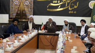 در نشست خادمین فرهنگی در مکه مطرح شد :

تدارک برگزاری جشن مبعث برای زائران در مکه  3