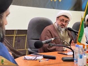 در نشست خادمین فرهنگی در مکه مطرح شد :

تدارک برگزاری جشن مبعث برای زائران در مکه  4