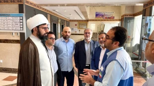  بازدید حجت‌الاسلام نجفی روحانی از هتل‌های مدینه؛ شنیدن دغدغه‌های زائران و تأکید بر معنویت زیارت
 2