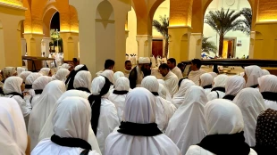 آغاز پرواز دل‌ها؛ کاروان دانشجویی مدینه در مسیر خانه خدا
 2