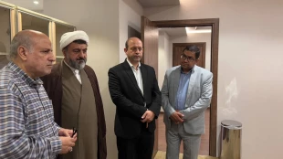 با حضور مسئول بعثه مقام معظم رهبری در مکه 

بررسی وضعیت ارائه خدمات درمانی به زائران ایرانی در مکه  4