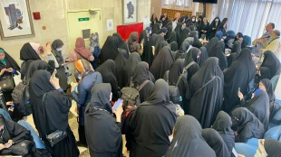 هشتمین کاروان عمره دانشجویی در شب مبعث پیامبر وارد مدینه منوره شد
 4