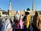 اشک و دعا زیر آفتاب مدینه؛ لحظه‌های ناب در حریم پیامبر مهربانی

 5