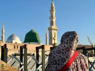 اشک و دعا زیر آفتاب مدینه؛ لحظه‌های ناب در حریم پیامبر مهربانی

 7