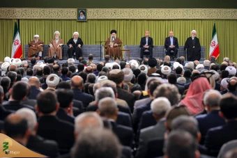 دیدار مسئولان نظام، نمایندگان کشورهای اسلامی و اقشار مختلف مردم با رهبر معظم انقلاب 50